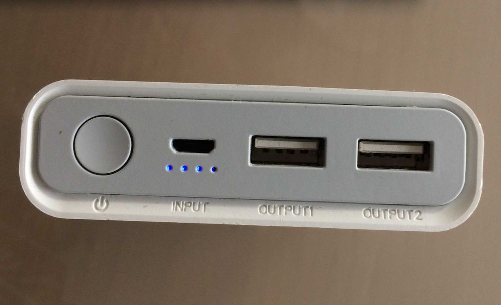 Оригінал повербанк 10000 mAh Rock space Без дефектів. Відмінний стан