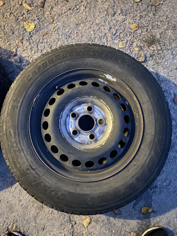 Шина с дисками б/у 205/75 R16C