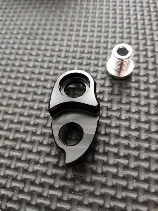 Adapter haka przerzutki przedłużka