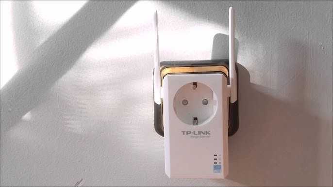 Extensor de Sinal Wi-Fi TP-Link TL-WA860RE – 300Mbps com Tomada
