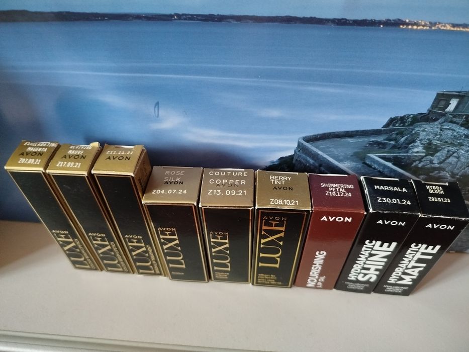 Косметика Avon Luxe, Distillery