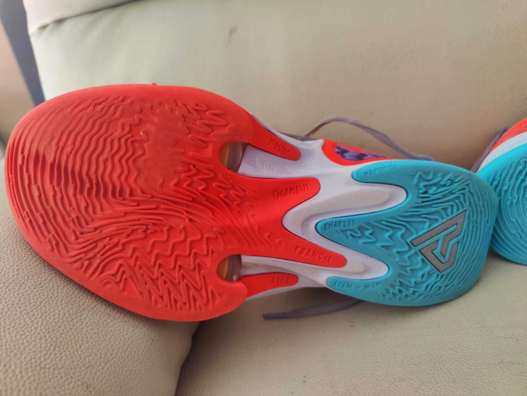 Nike Zoom Freak 4  tam 43 em excelente estado