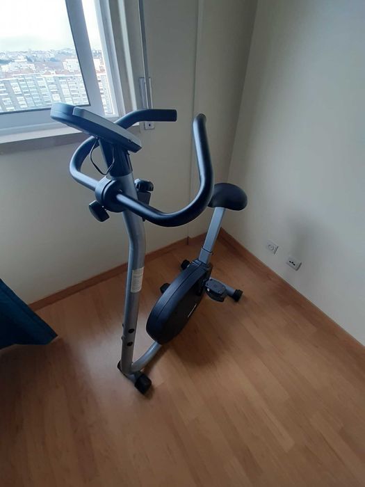 Bicicleta estática de treino Newfit