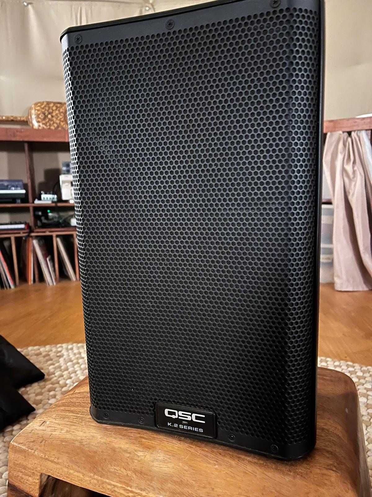 QSC k8.2 (como novo)