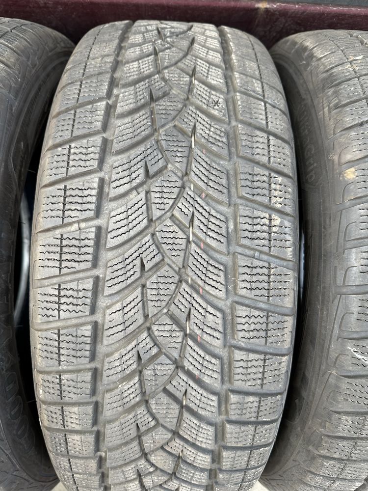 235/55/18 Goodyear ultra grip performace 2024 r