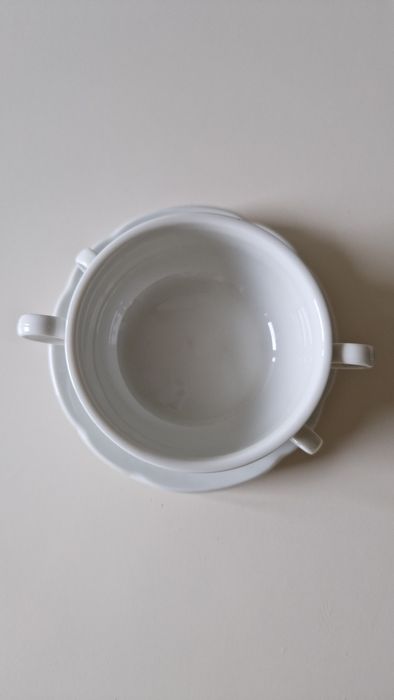 Dwie bulionówki z talerzykami Rosenthal
