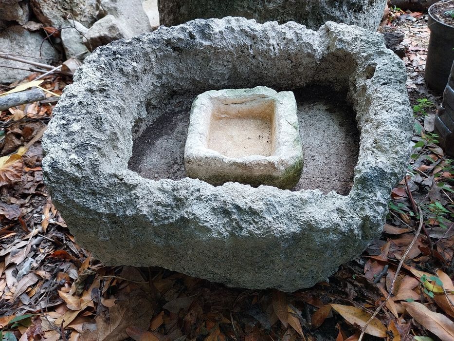 Pias rústicas em calcário