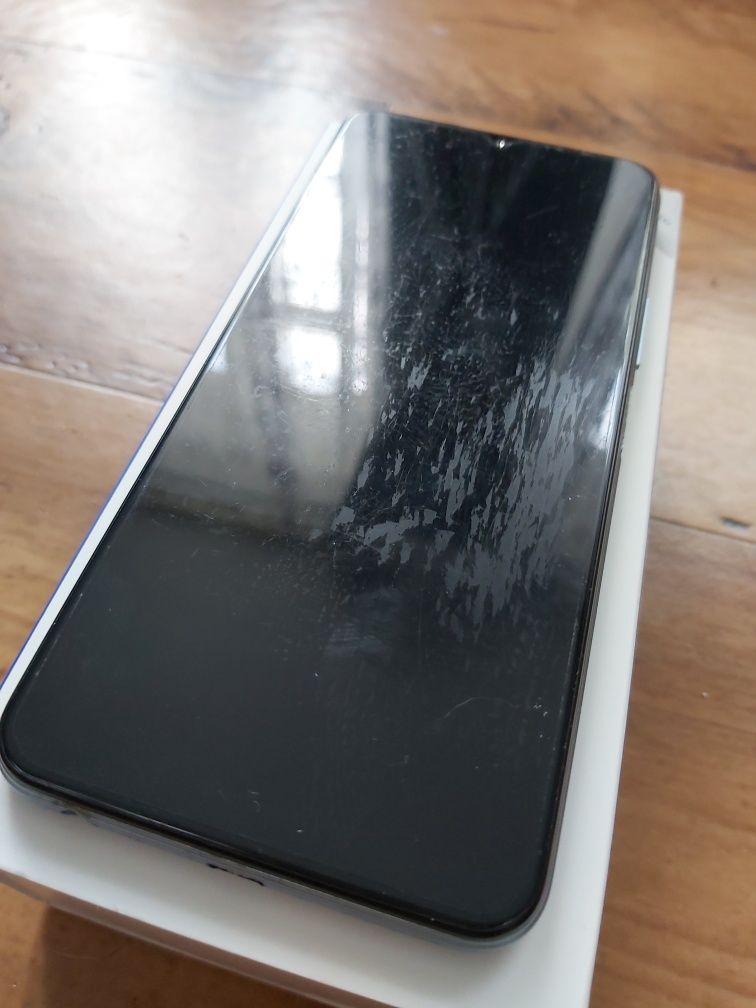 Telefon VIVO Y11s