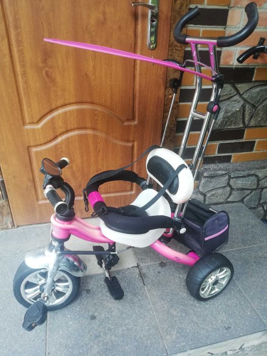 Велосипед детский с родительской ручкой.