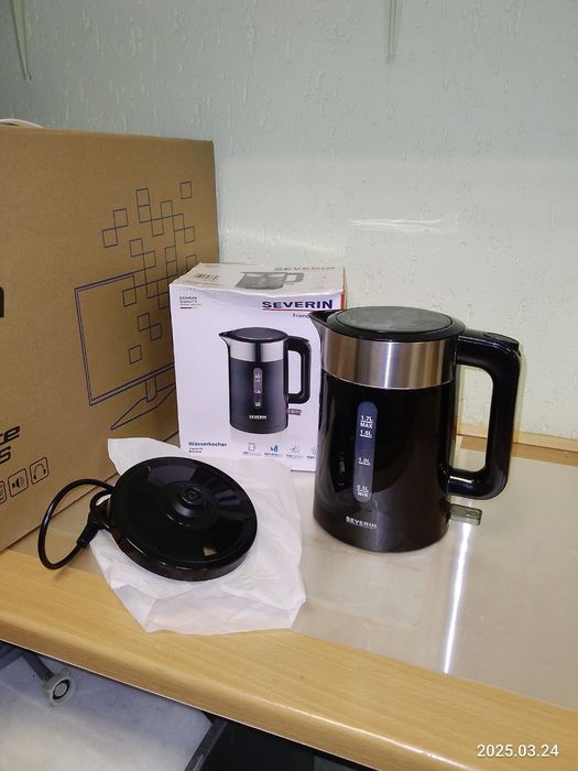 Електрочайник Severin 9265