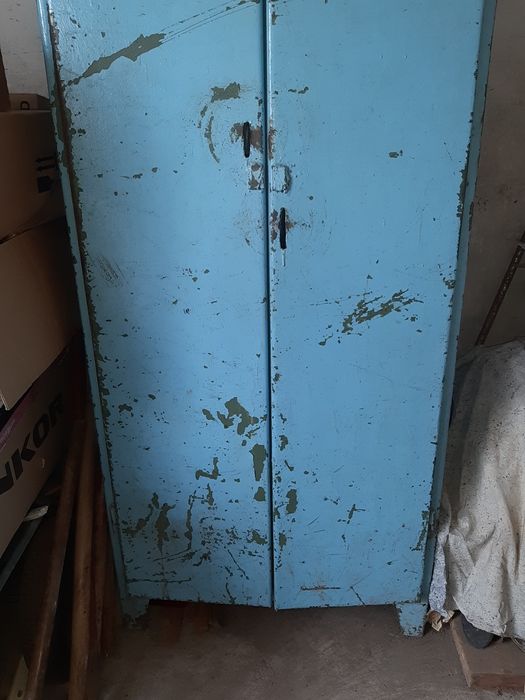 Продам Красивый Шкаф металлический