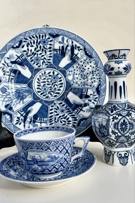 Zestaw orientalizujacej porcelany z XIX w.