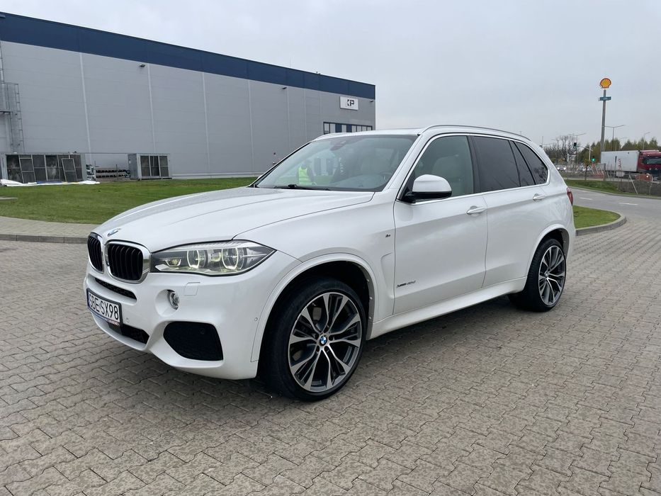 BMW X5 BMW x5 F15 40d 313KM