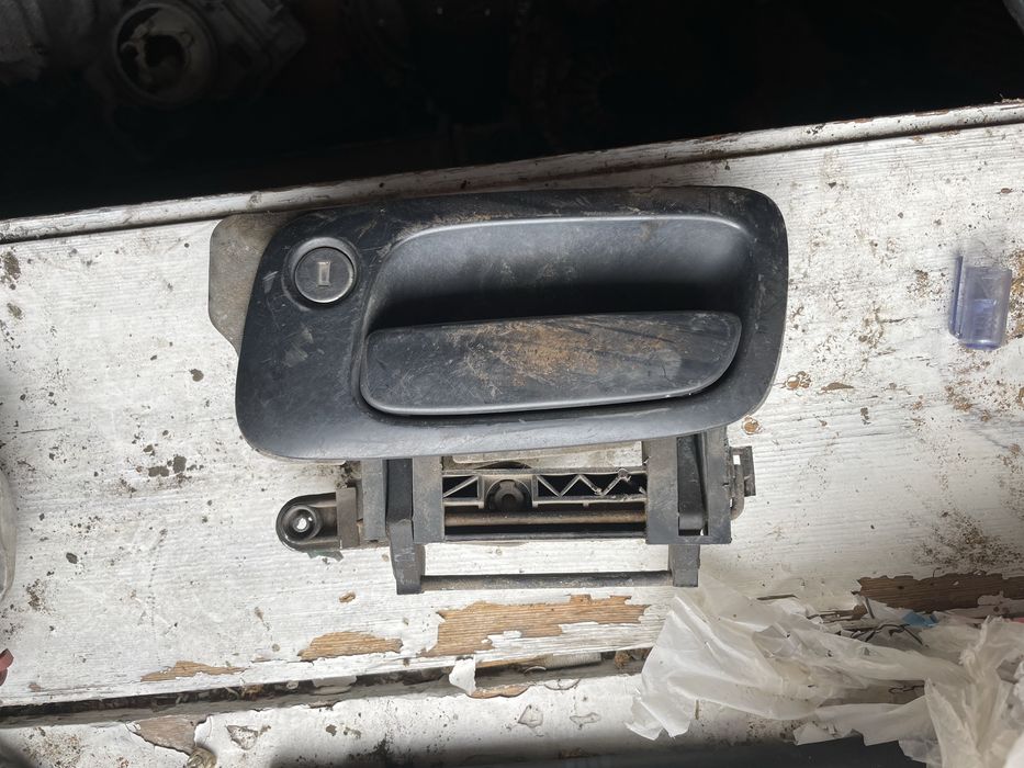 Продам замок двери ручка наружная внутренняя Опель Opel