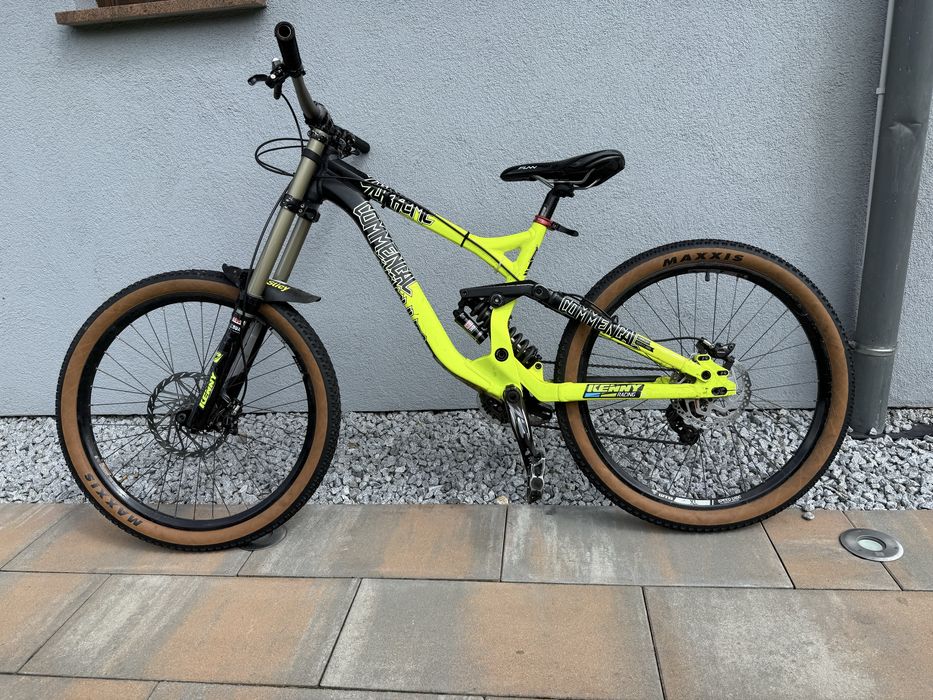 Commencal Supreme V3. BOXXER, ROCKSHOX