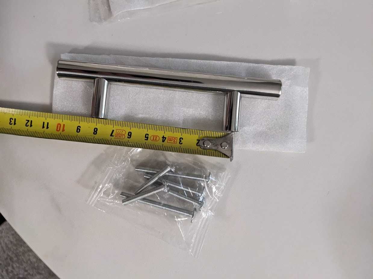 Zestaw 15 uchwytów 127mm do szafek kuchennych, stal, nieużywane