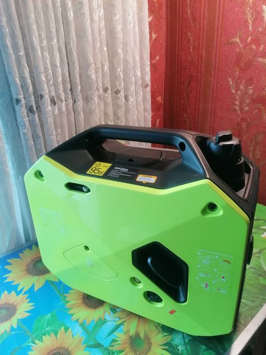 Генератор інверторний Kraft&Dele KD684 2,1 кВт