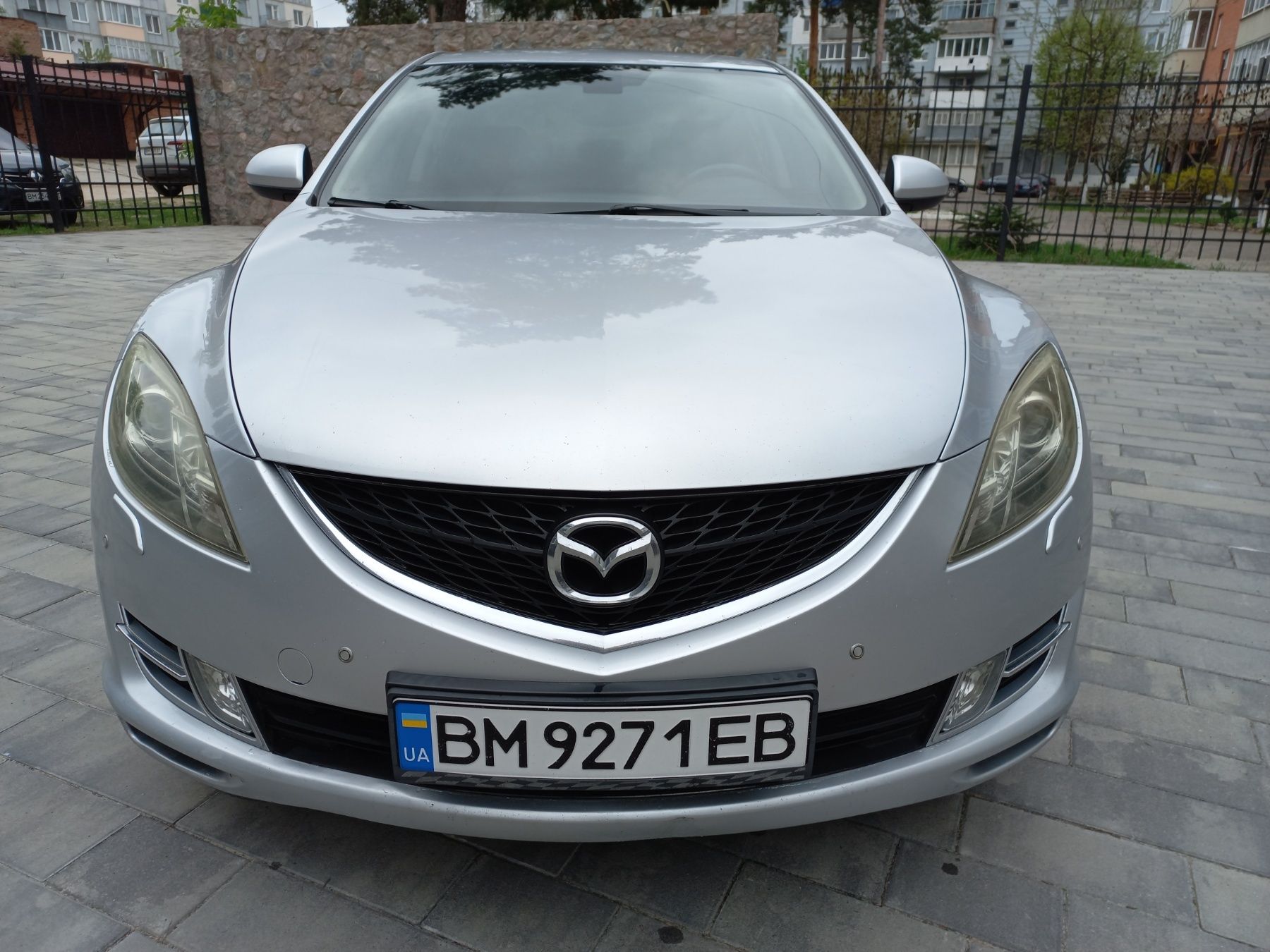 Продам свій автомобіль MAZDA 6