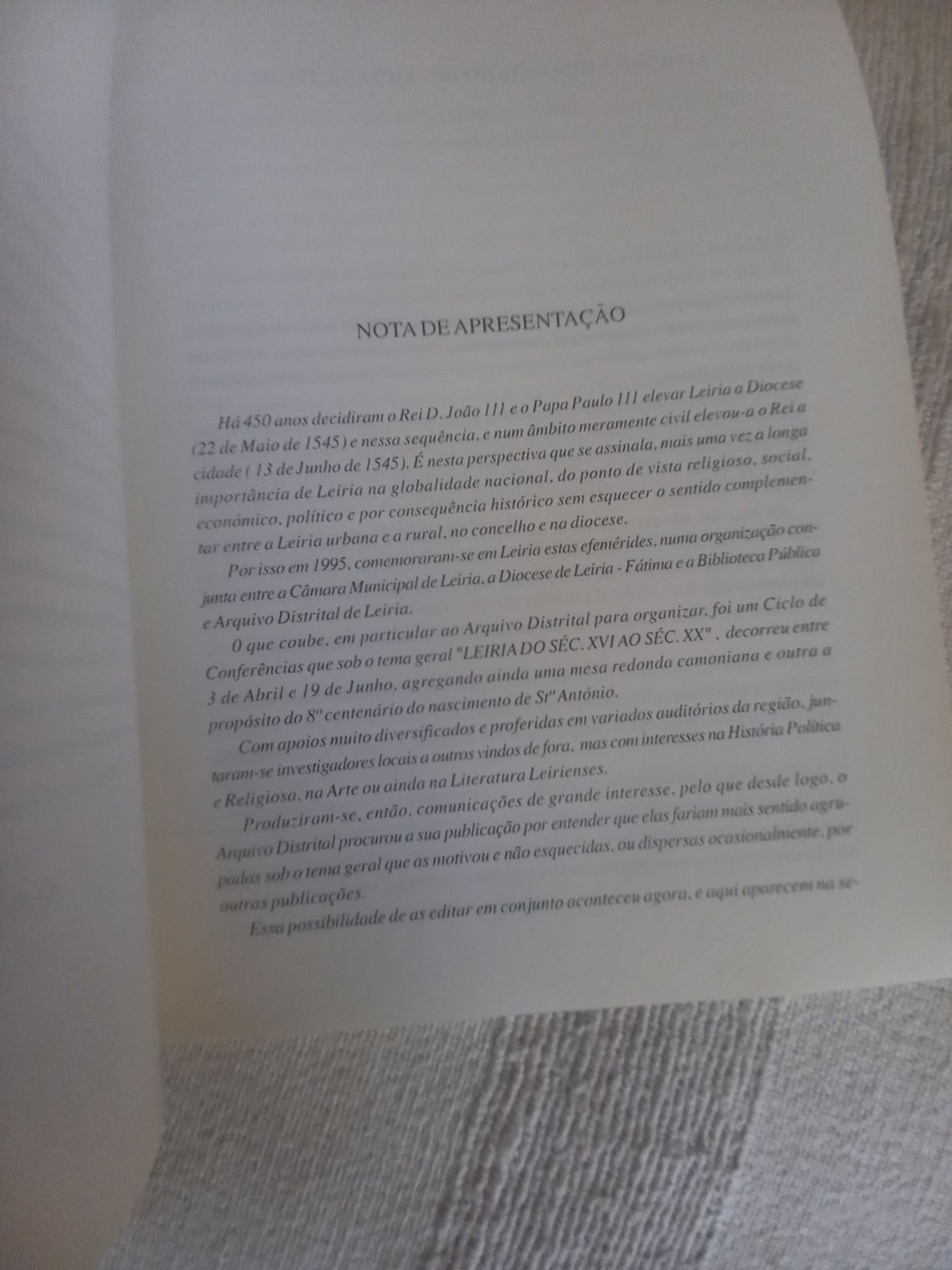 Livro sobre a Diocese de Leiria