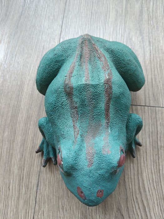 Żaba rzygacz do fontanny lub ozdoba