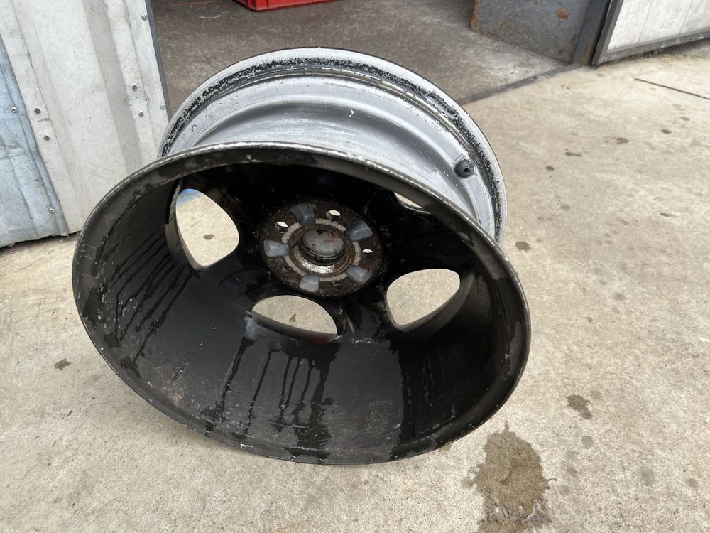 Alufelgi Czarne 5x112 Audi Komplet