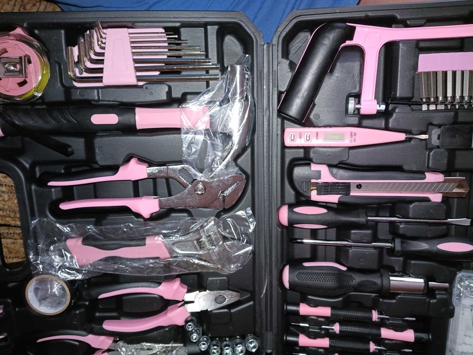 Household tool set zestaw. Narzedzi