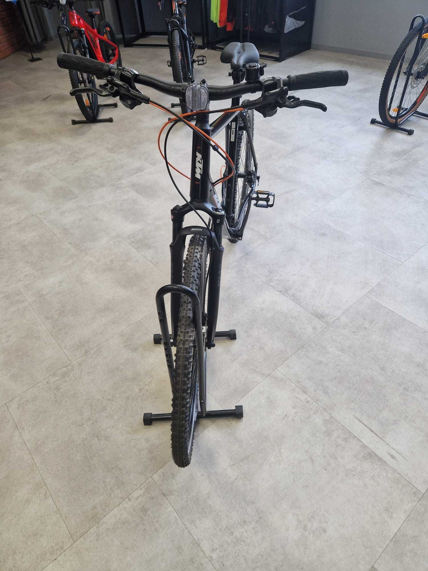 KTM X-life Action