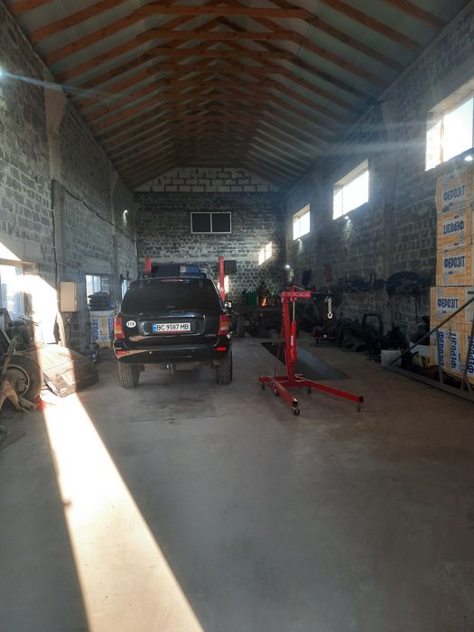 Продам будинок+працюючий бізнес СТО з обладнанням