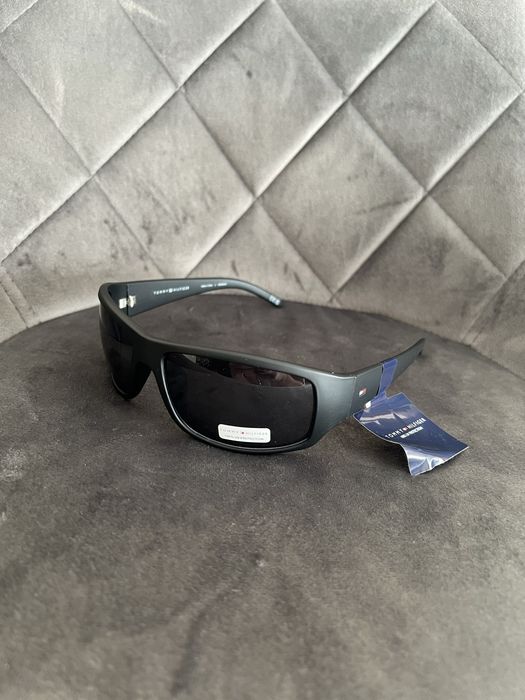 Okulary przeciwsłoneczne UV Tommy Hilfiger