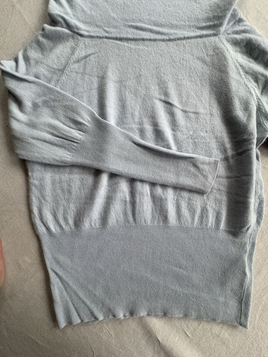 Sweter z obszernym golfem