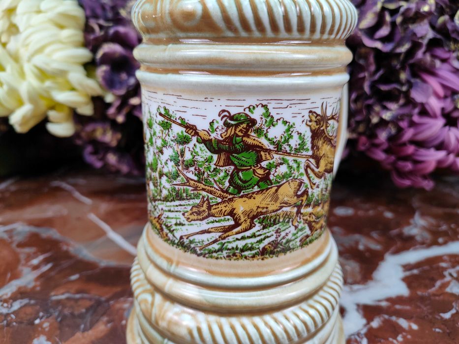 Porcelanowy myśliwski kufel -Polowanie na dziki i jelenia-0,8L- Lettin