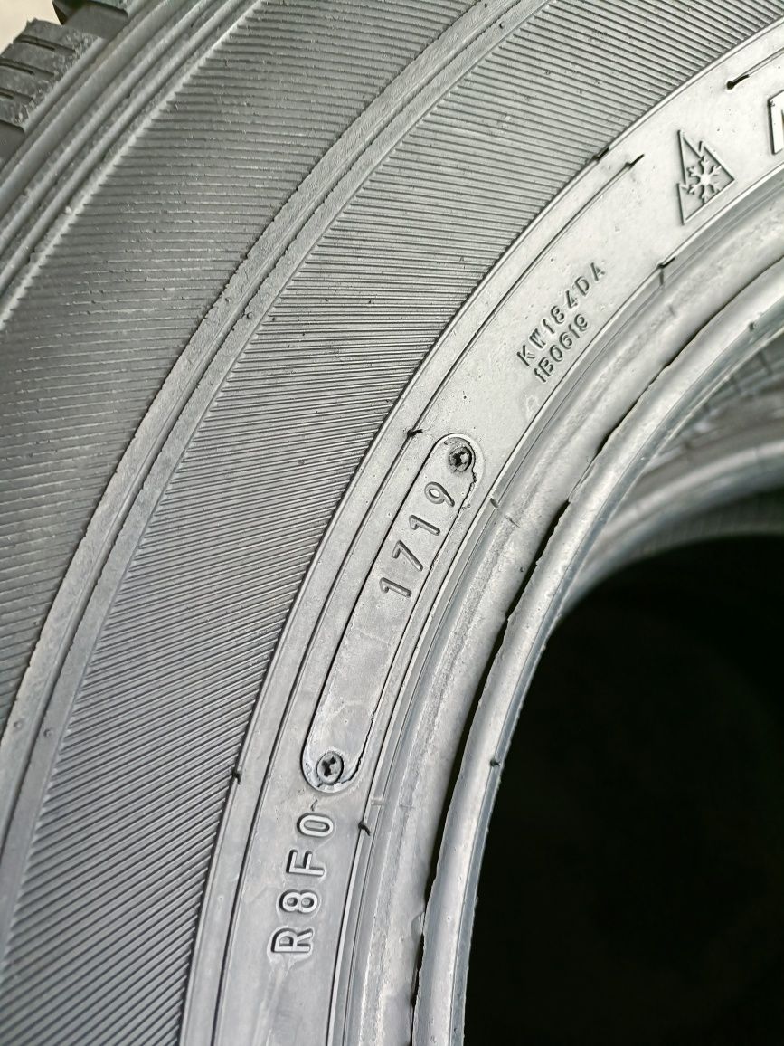 B017, 1 sztuka 215/75r16C Falken EuroWinter VAN1 z 2019r 8mm