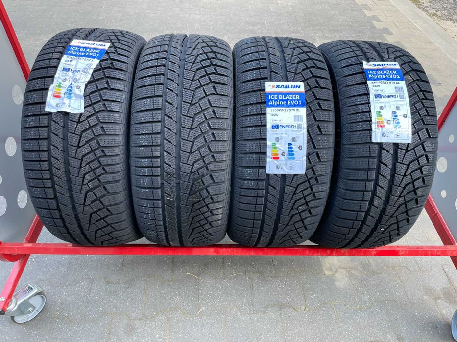 Okazja opony zimowe 235/45R17 97V XL SAILUN ICE BLAZER ALPINE EVO1