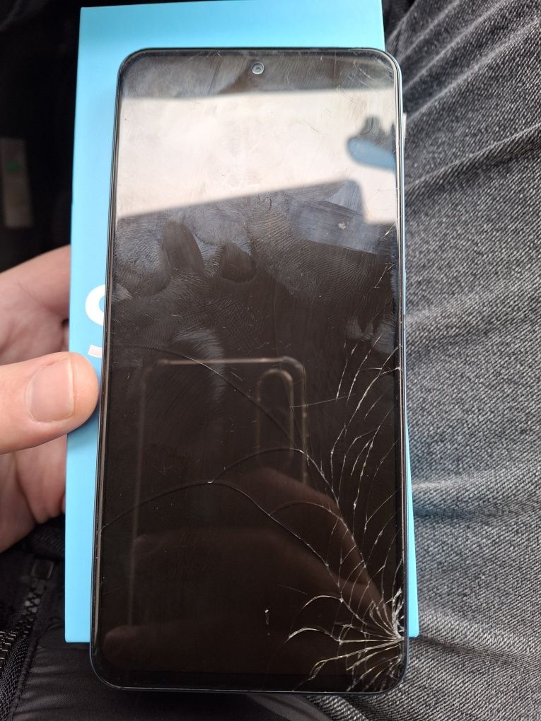 Телефон ZTE V40s 6/128