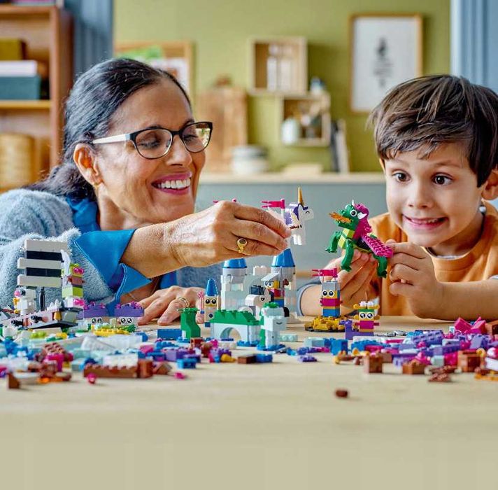 LEGO Classic Kreatywny wszechświat fantazji 11033