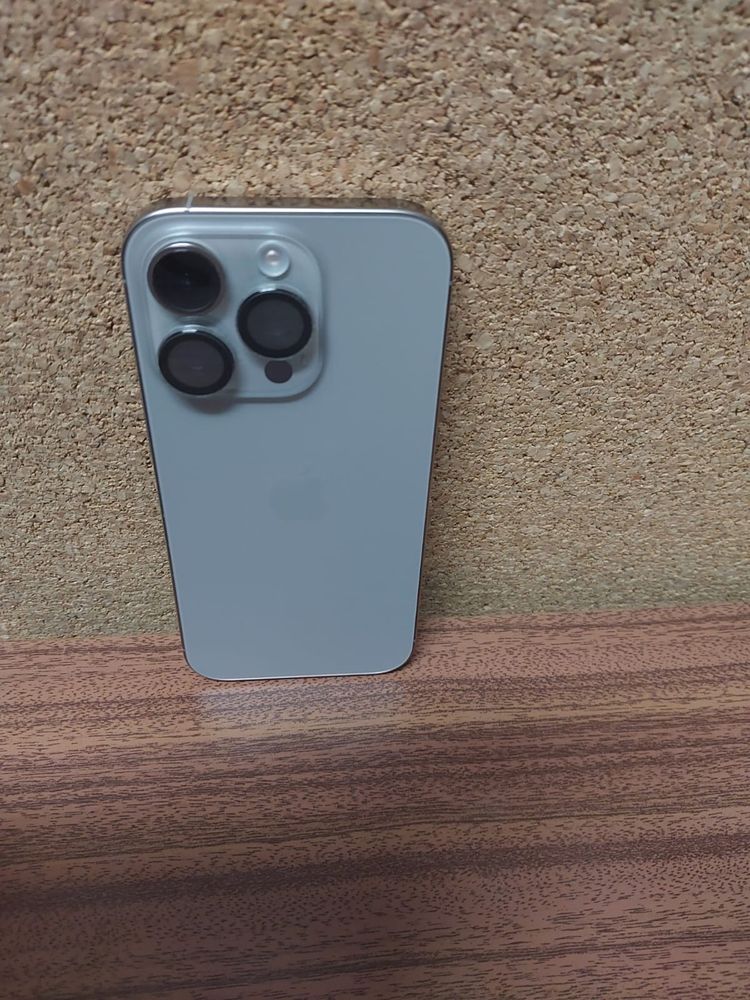 Iphone 16 pro Natural Titanium