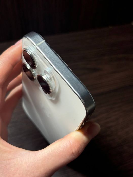 Айфон 15 про с гарантией