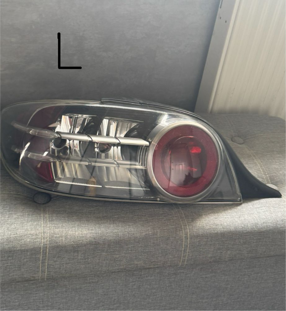 Klosze lamp tył Mazda rx8