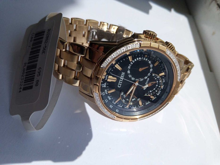 Японские мужские часы с 32 бриллиантами Citizen Eco-Drive BU2082-56E
