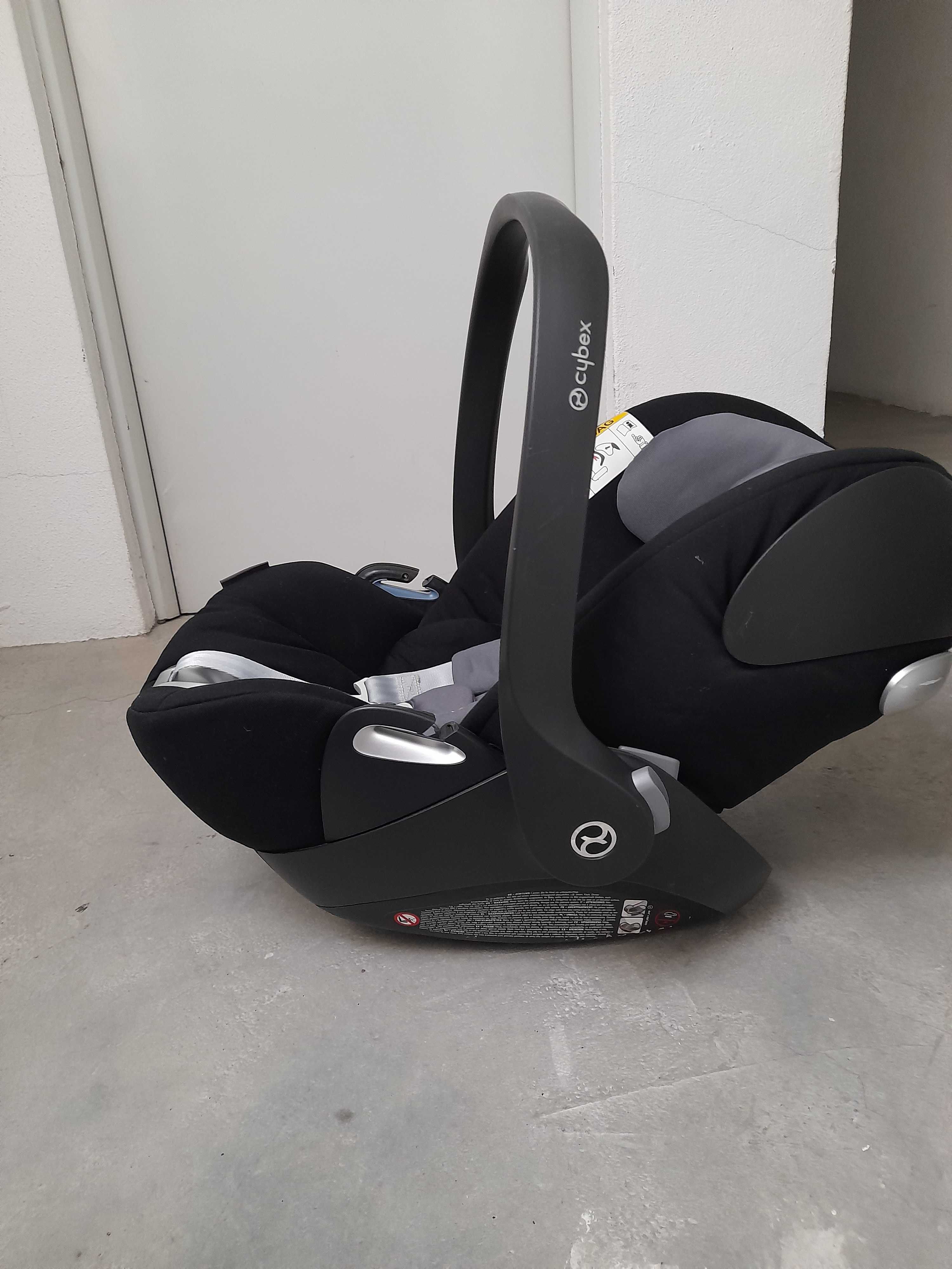 Carrinho de bebé Quinny Mood e babycoque da cybex