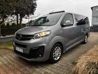 Opel Vivaro 9 osobowy max , długi 2,0 diesel 65000 netto 2 x Klima