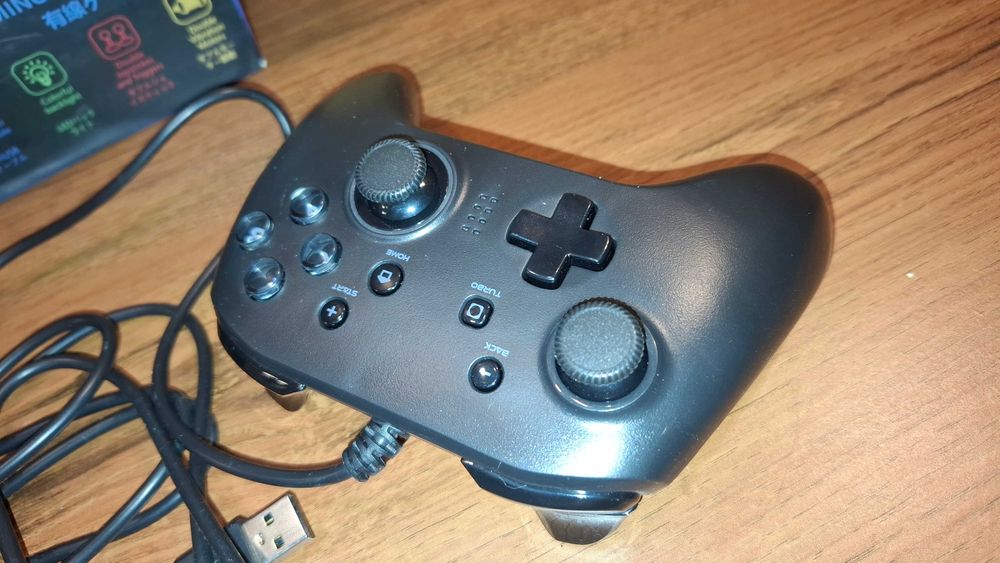 Pad Przewodowy do Nintendo Switch / PlayStation 3 / PC / Android