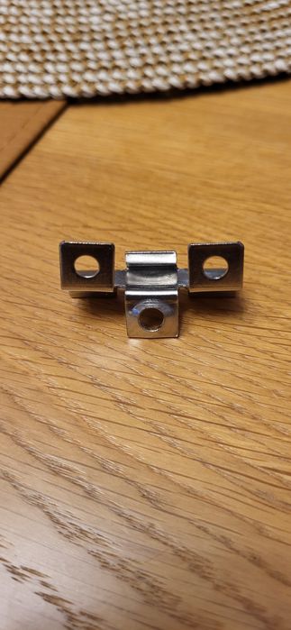 Spinki do desek kompozytowych 23 sztuki