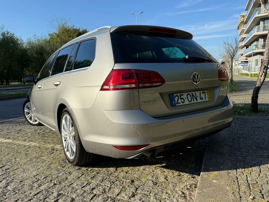VW Golf Variant 1.6TDi DSG Highline