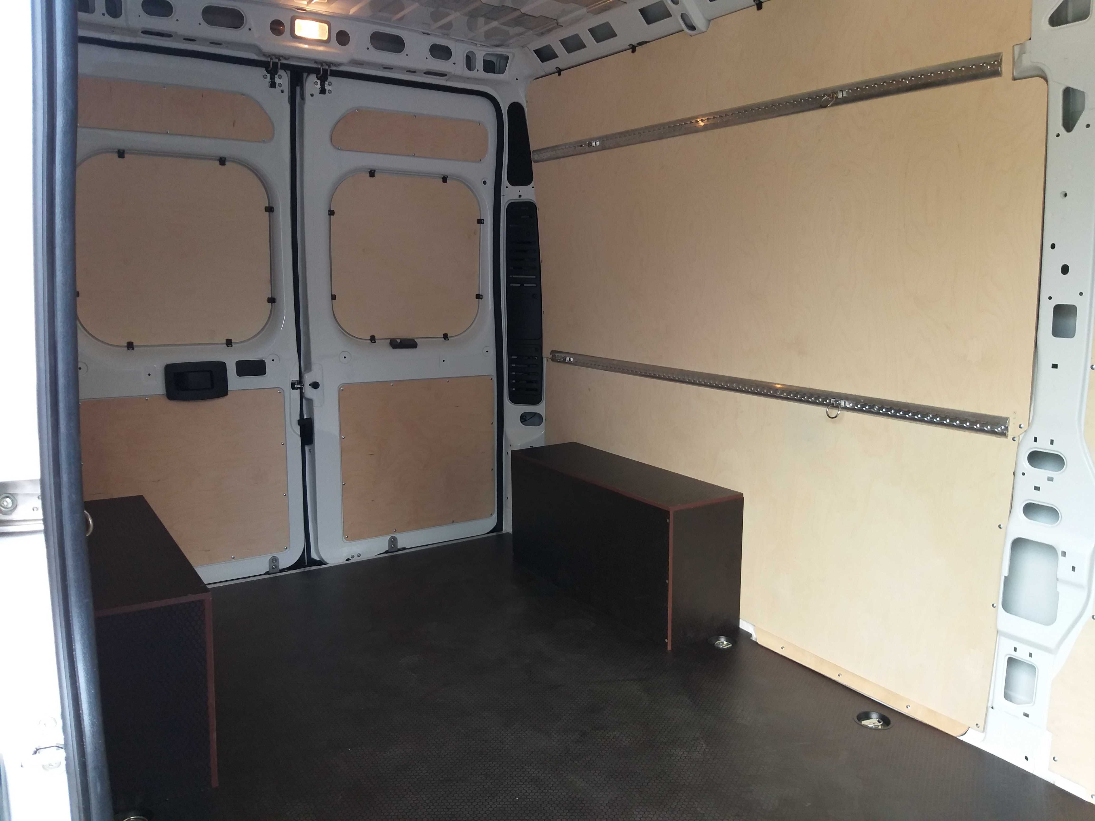 Zabudowa busa Fiat Ducato Opel Movano L4H2  MONTAŻ