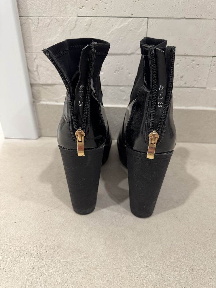 Buty koturny na koturnie platformie czarne mega wygodne 37,5 24,3 cm