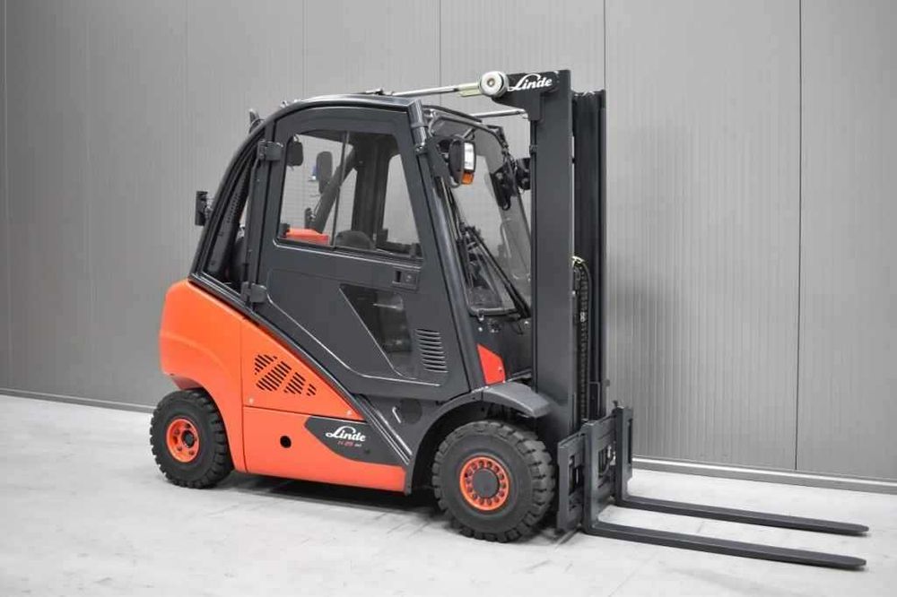 Wózek widłowy Linde H25T-01