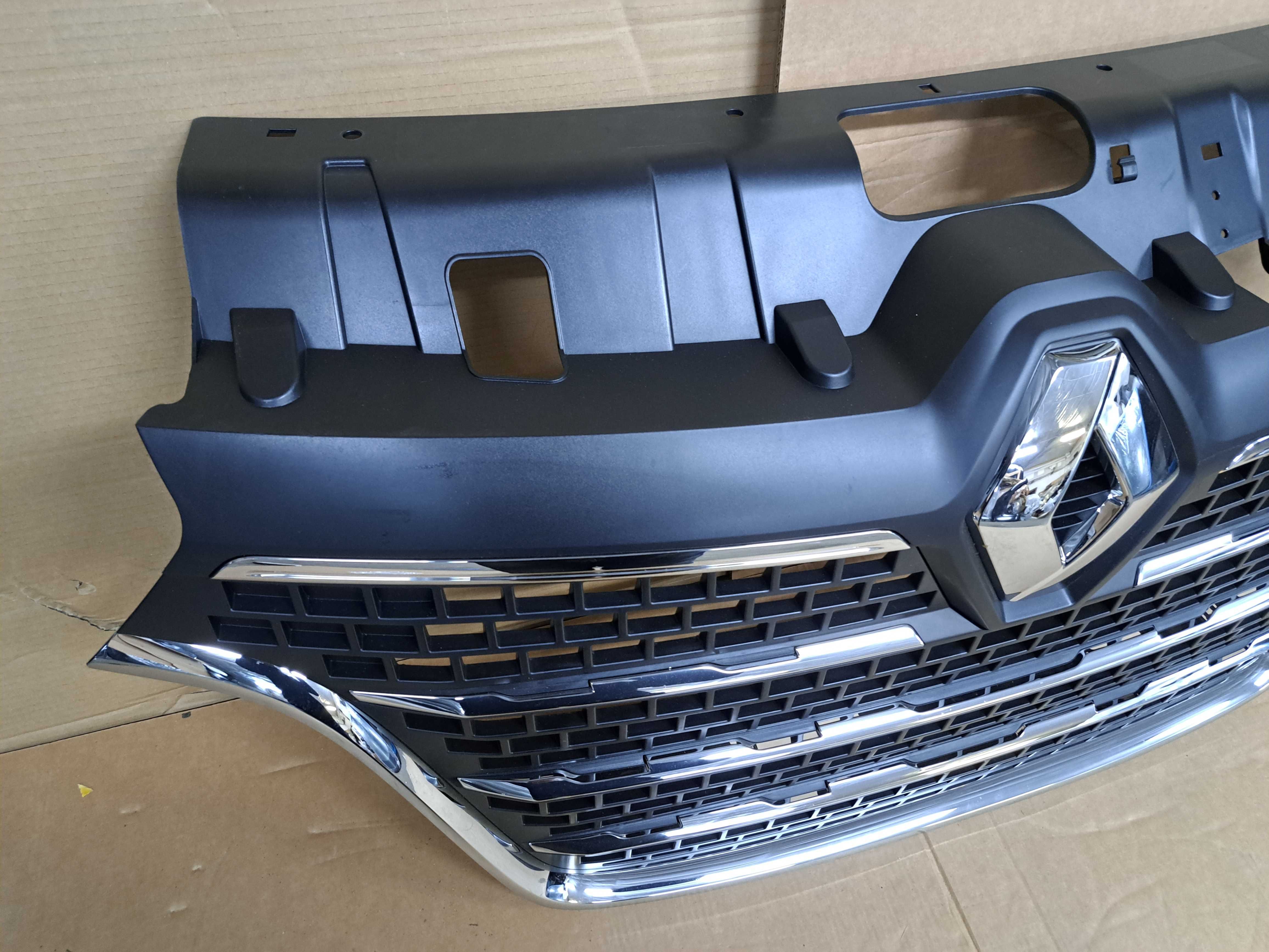 Renault Master III LIFT  IV grill nowy