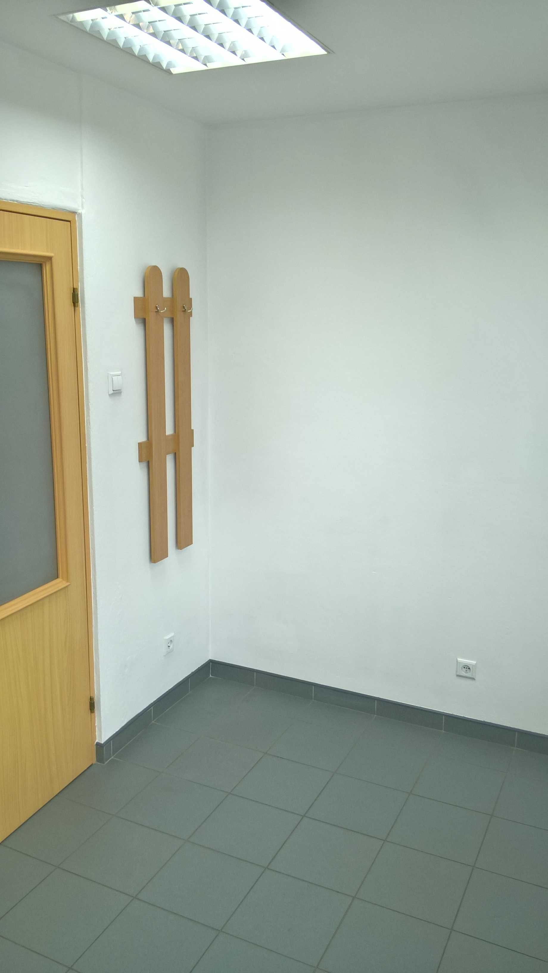 wynajmę lokal biurowy 10 m2 przy al. kraśnickiej