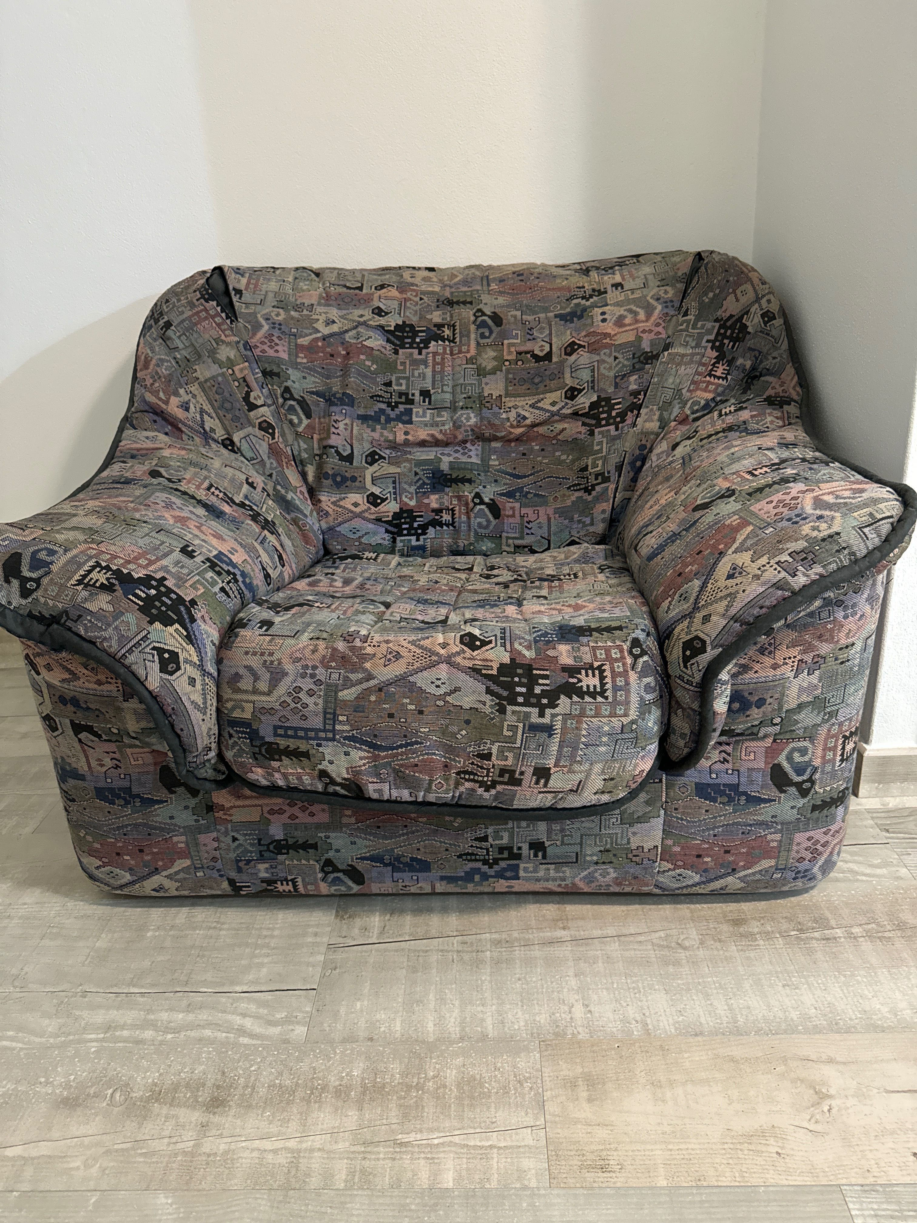 OFERTA de Puf igual. Poltrona/sofa Single,mega confortável!